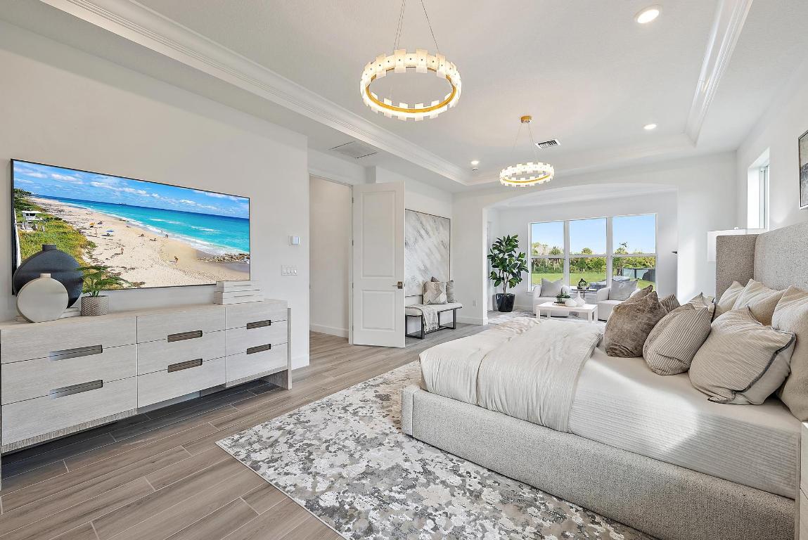 20037 SE Bridgewater Drive