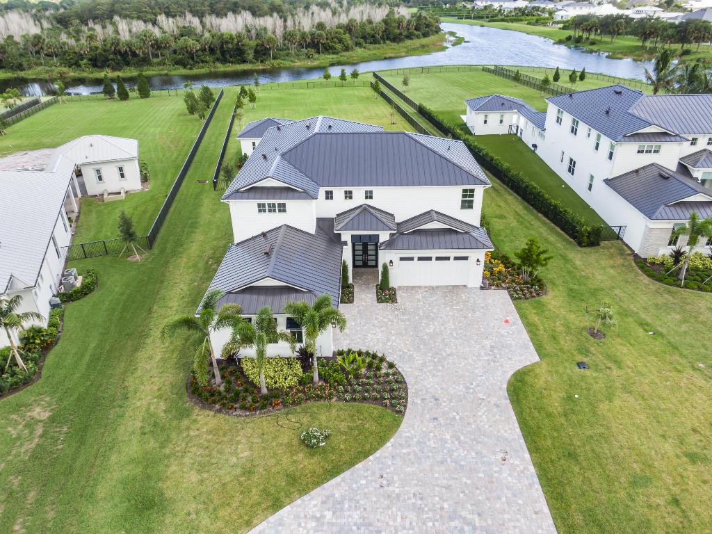 20037 SE Bridgewater Drive