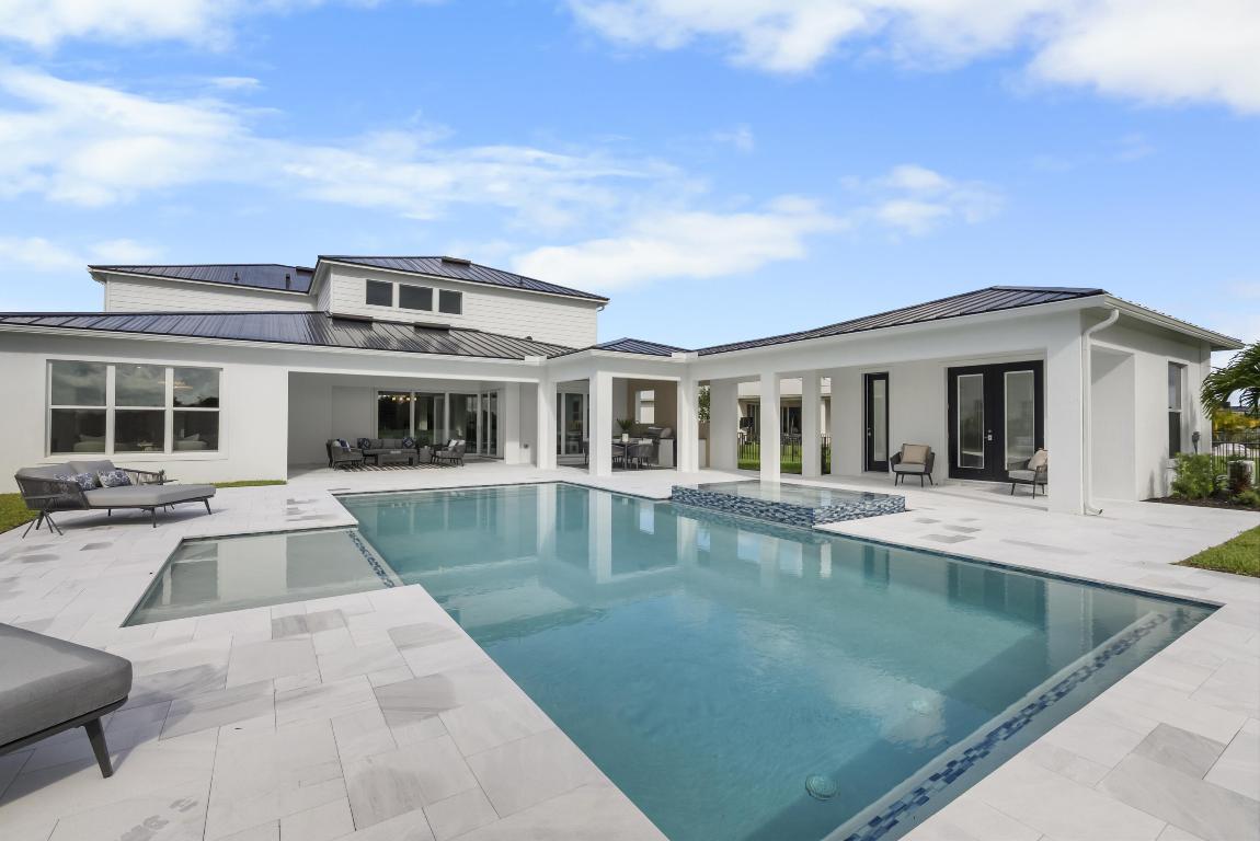 20037 SE Bridgewater Drive