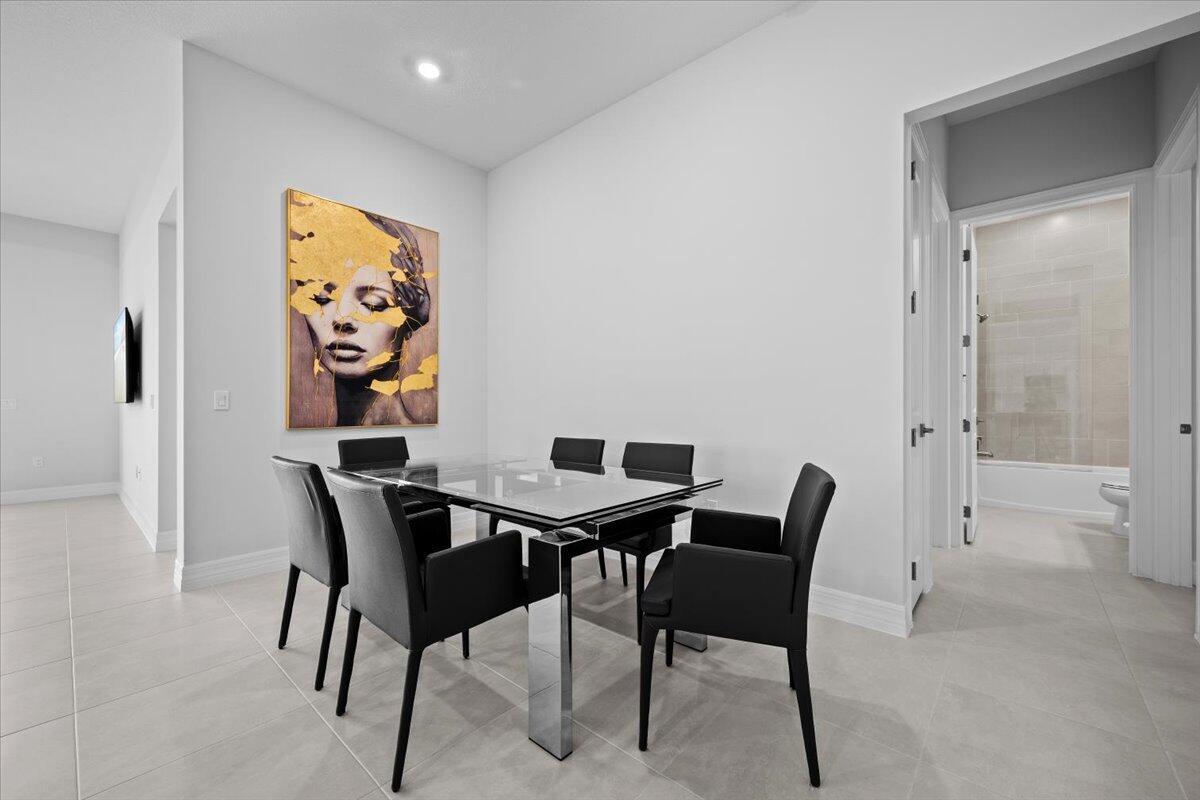 10571 Northbrook Circle