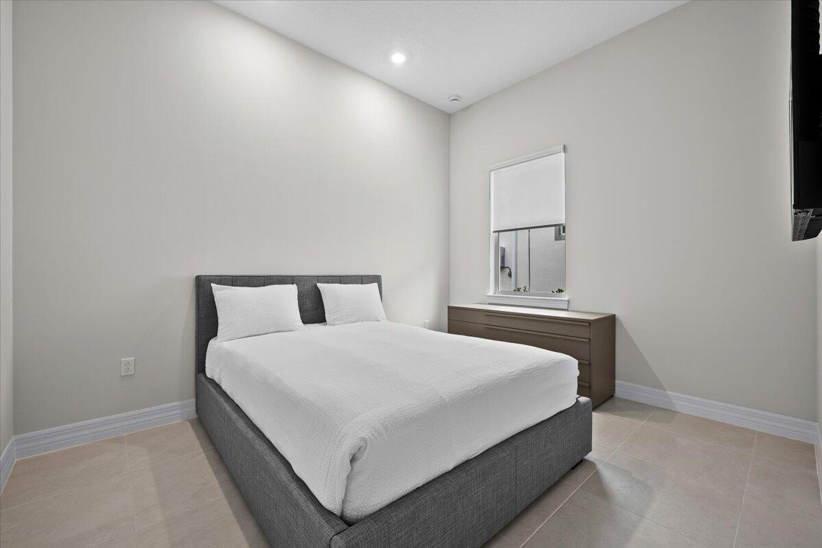 10571 Northbrook Circle