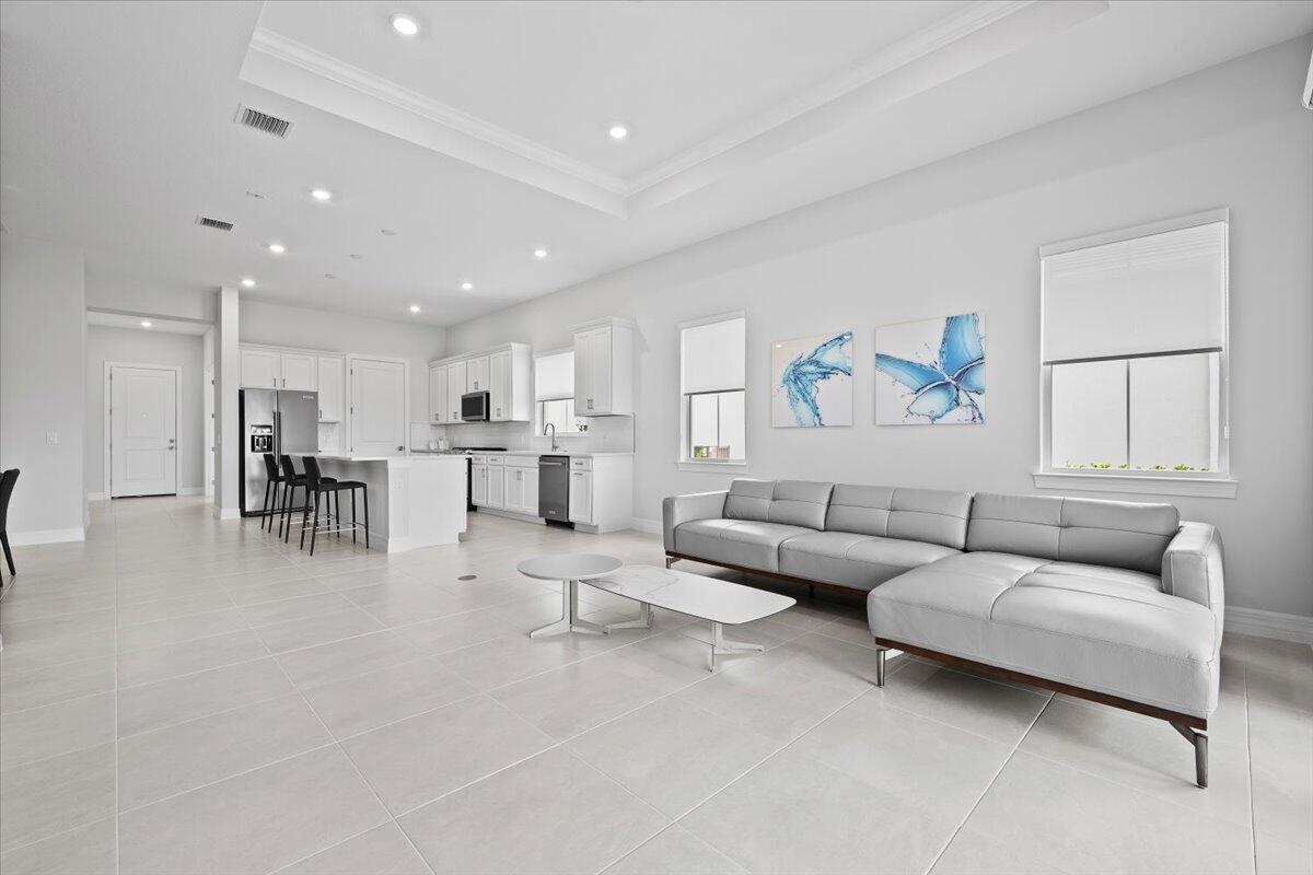 10571 Northbrook Circle