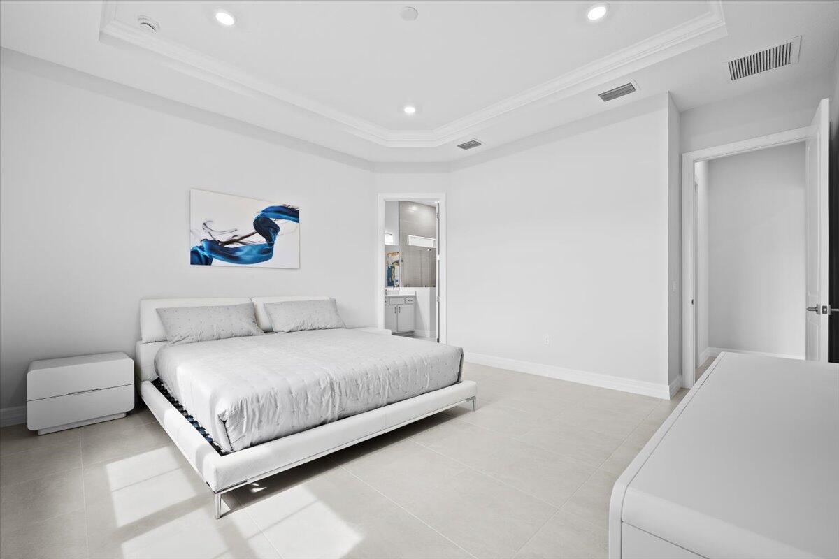 10571 Northbrook Circle