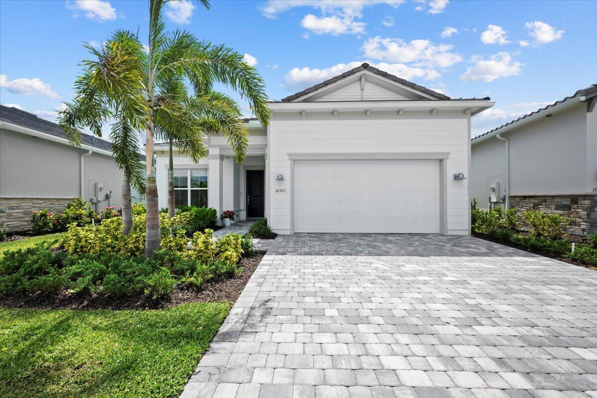 10571 Northbrook Circle