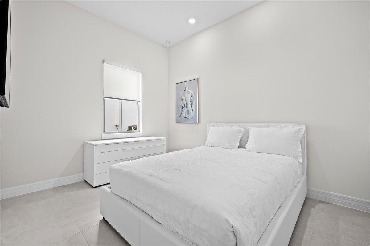 10571 Northbrook Circle