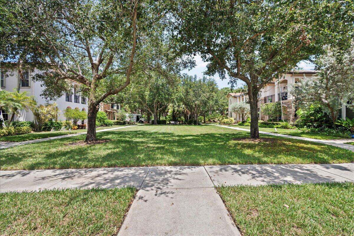 13 Stoney Drive