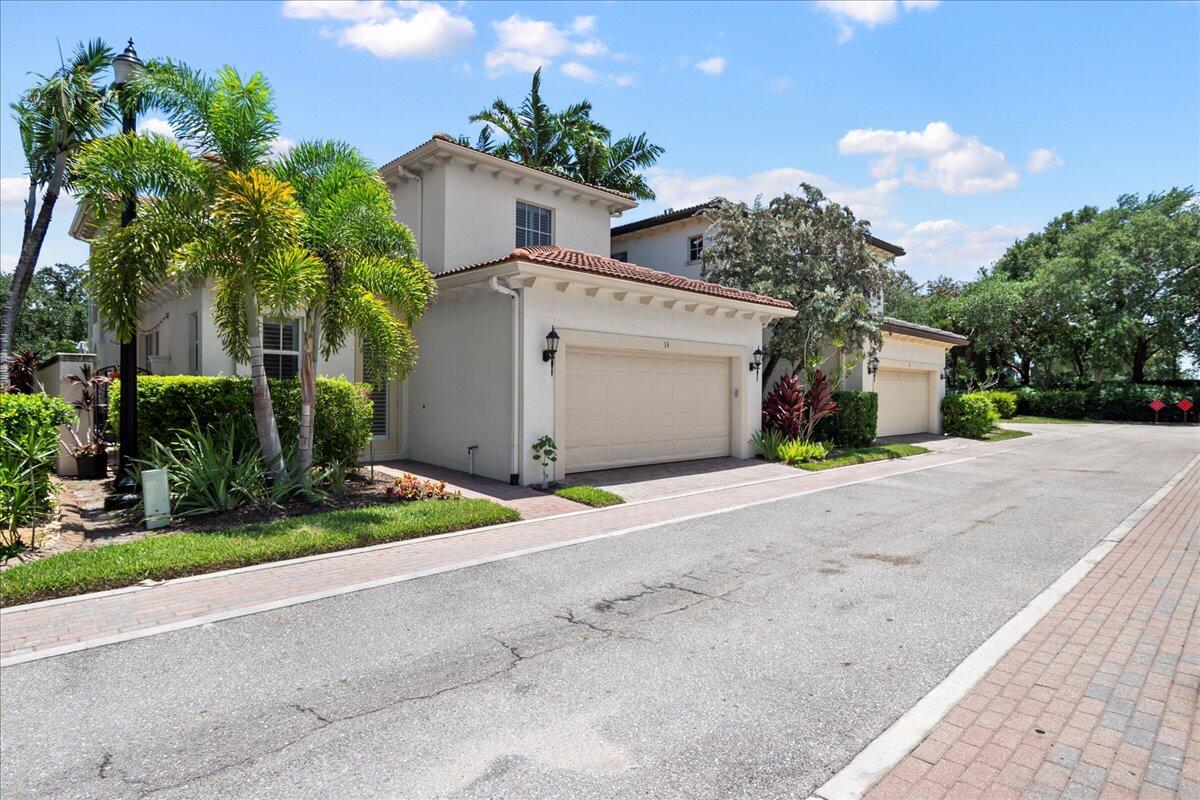13 Stoney Drive