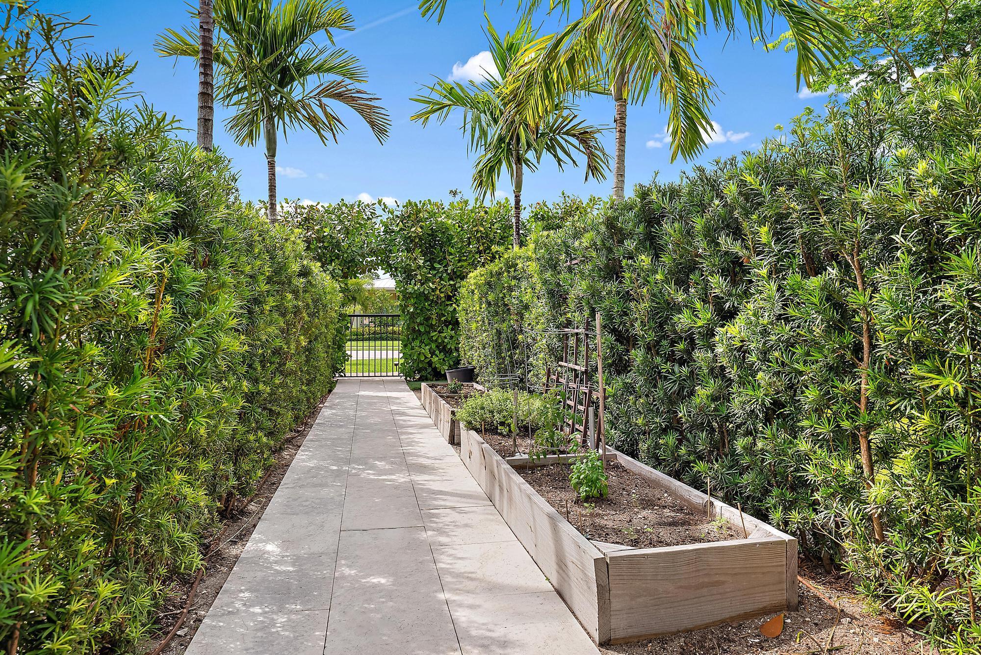 19967 SE Gallberry Drive