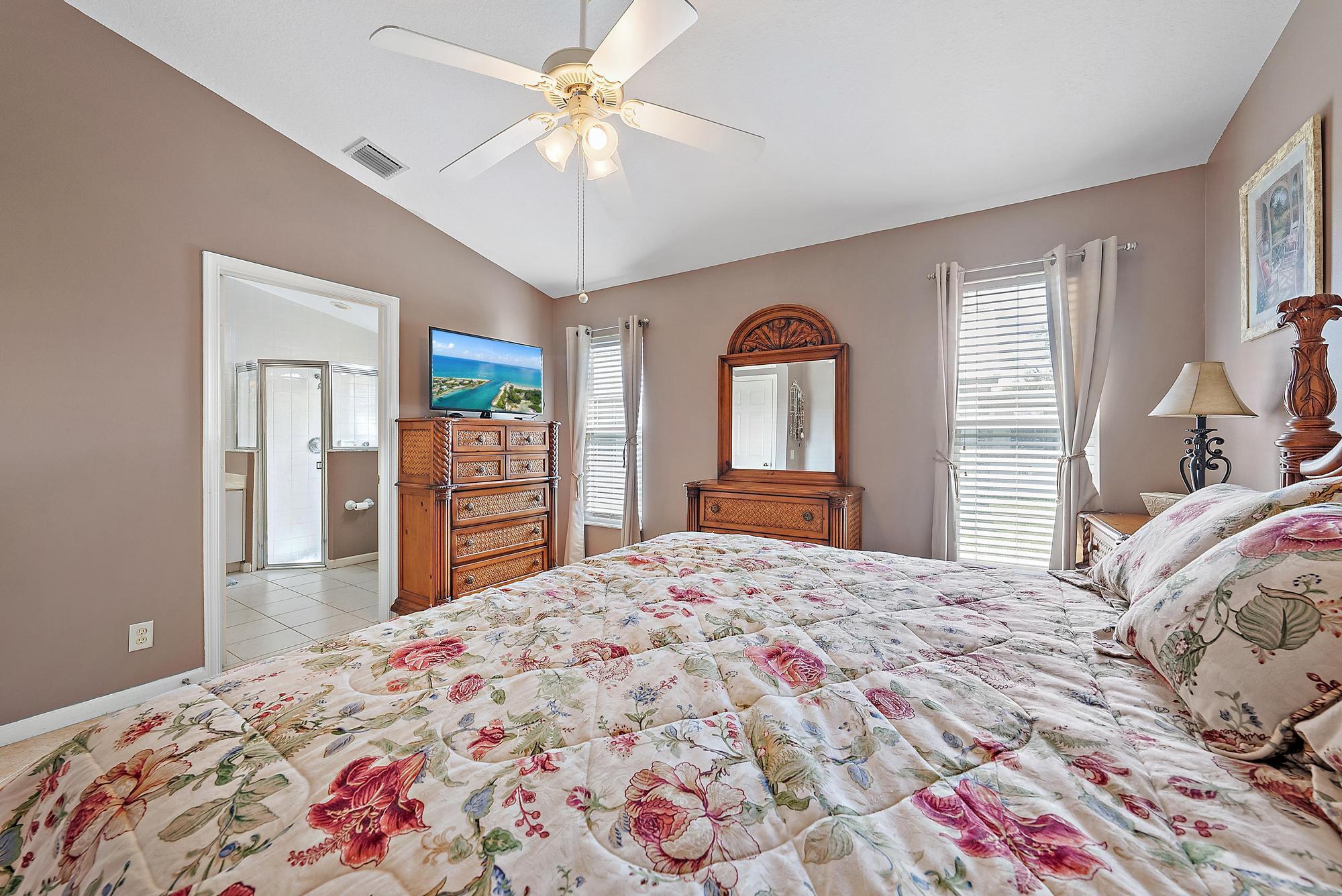 2740 SW Versailles Terrace