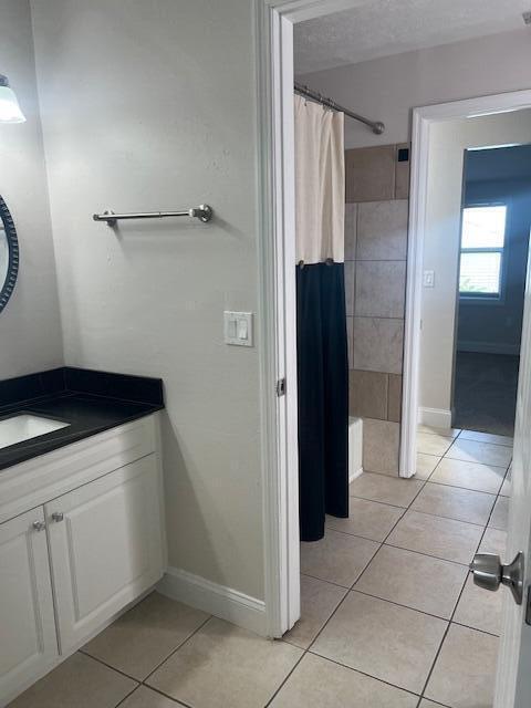1000 Shorewinds Drive