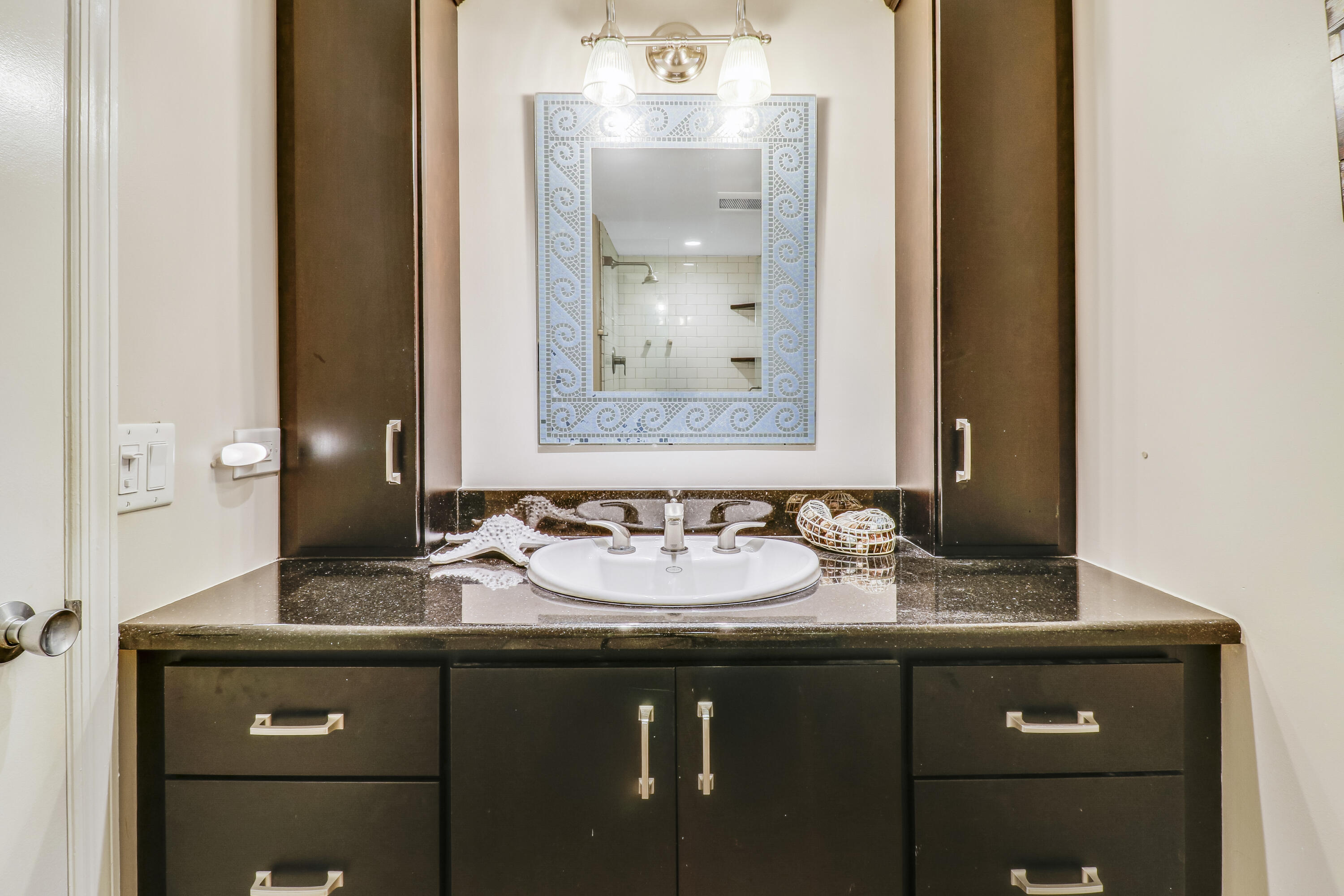 1200 Marine Way 607