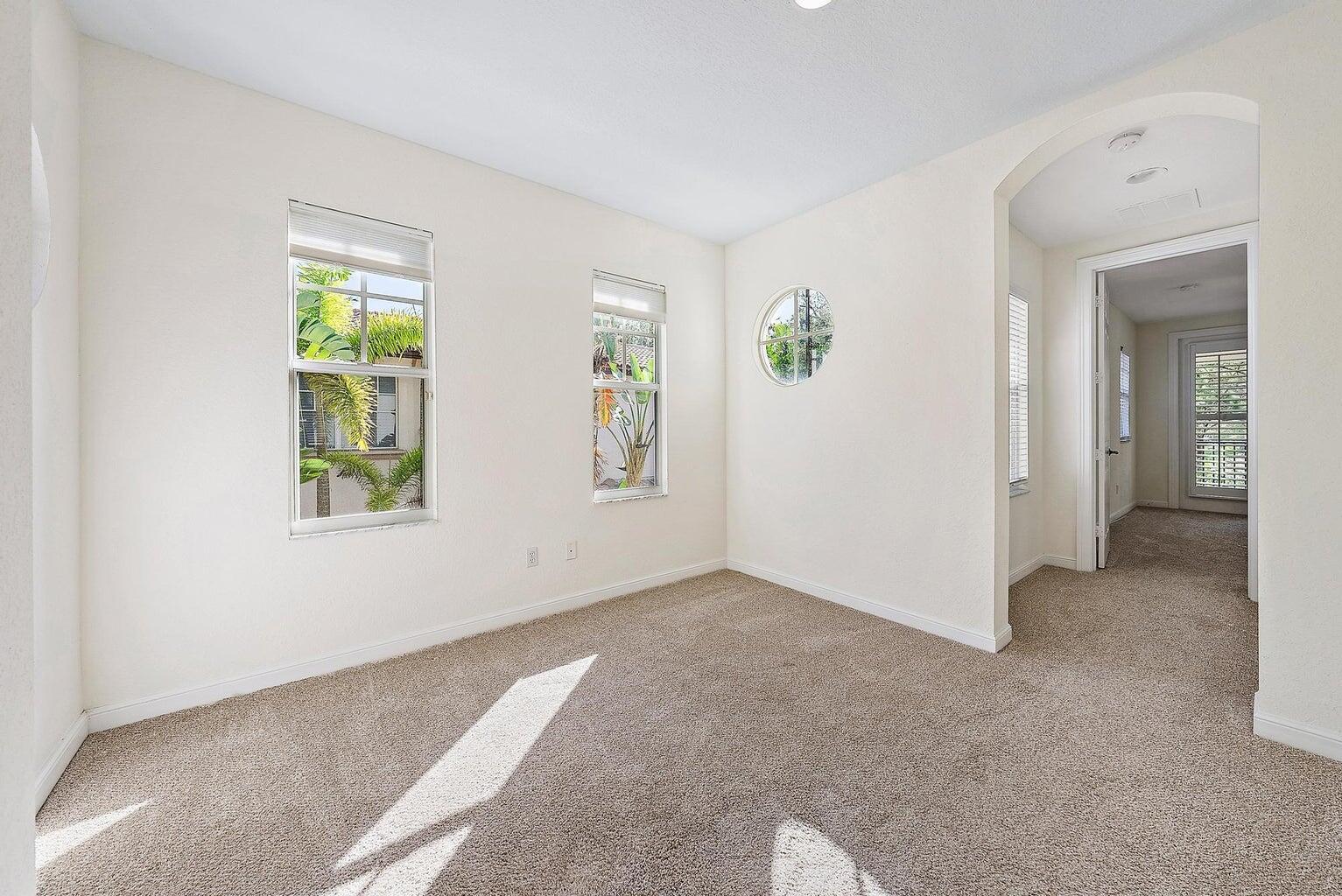 885 Taft Court