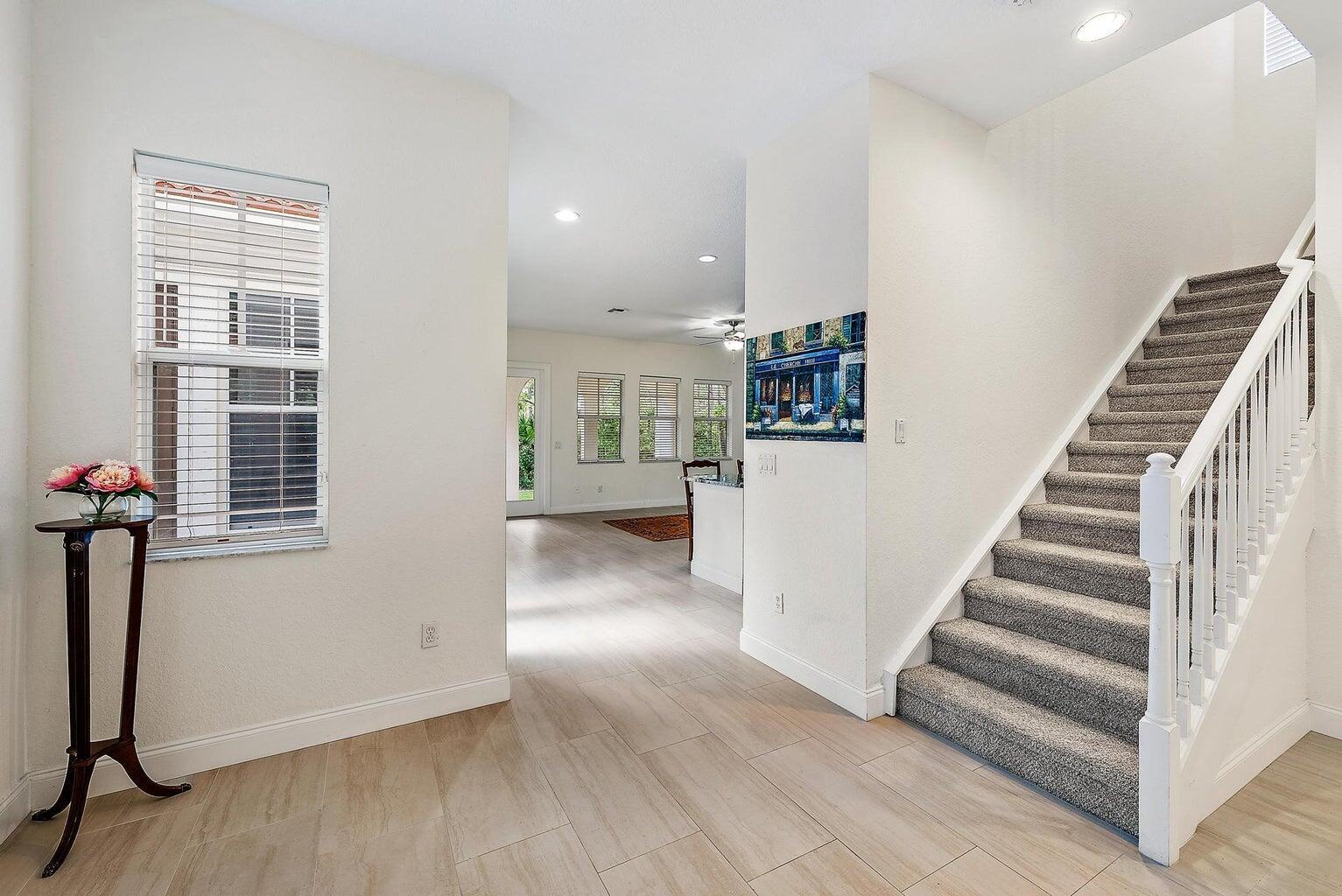 885 Taft Court