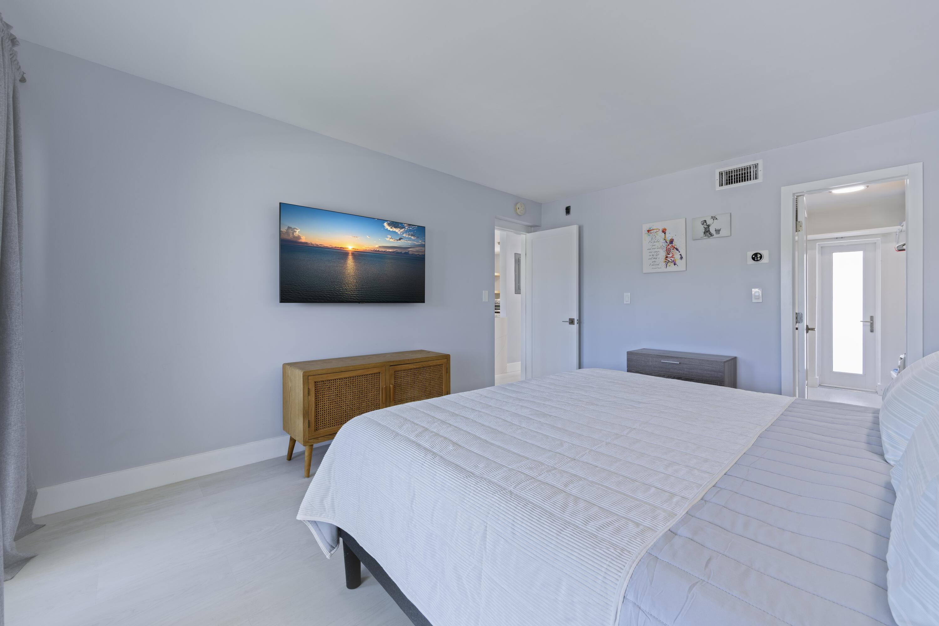 1445 SE 15th Court 203