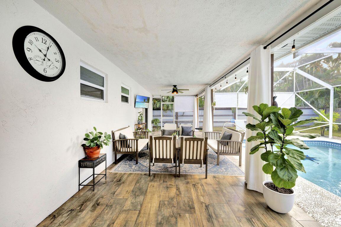 1104 NW 12th Terrace