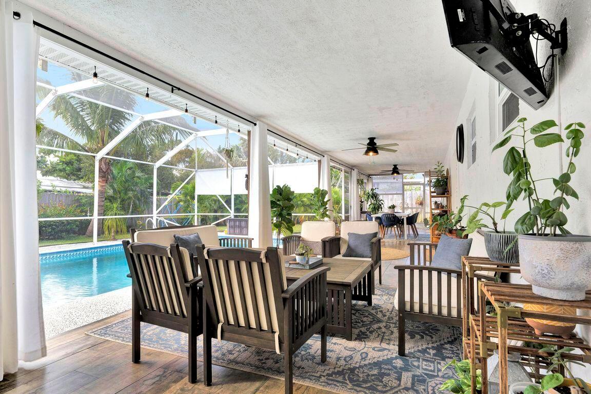 1104 NW 12th Terrace