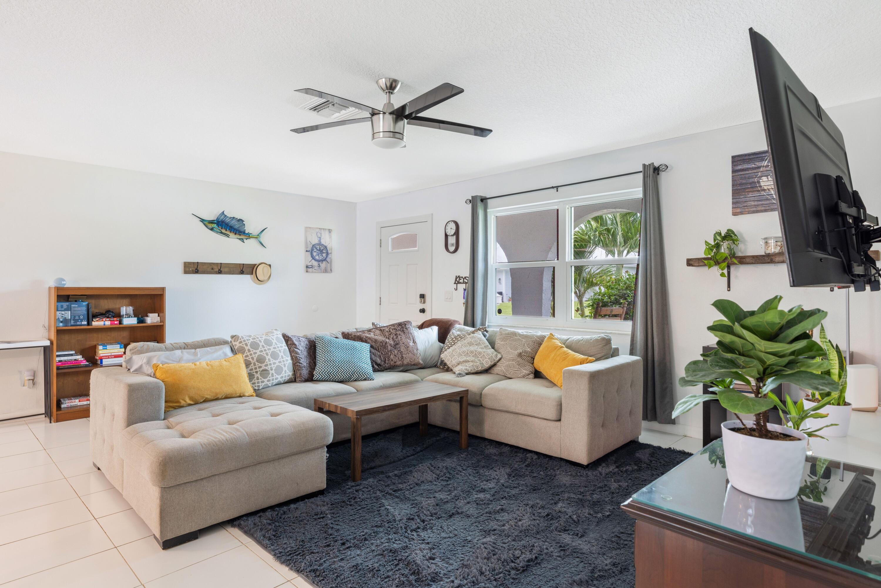 1104 NW 12th Terrace