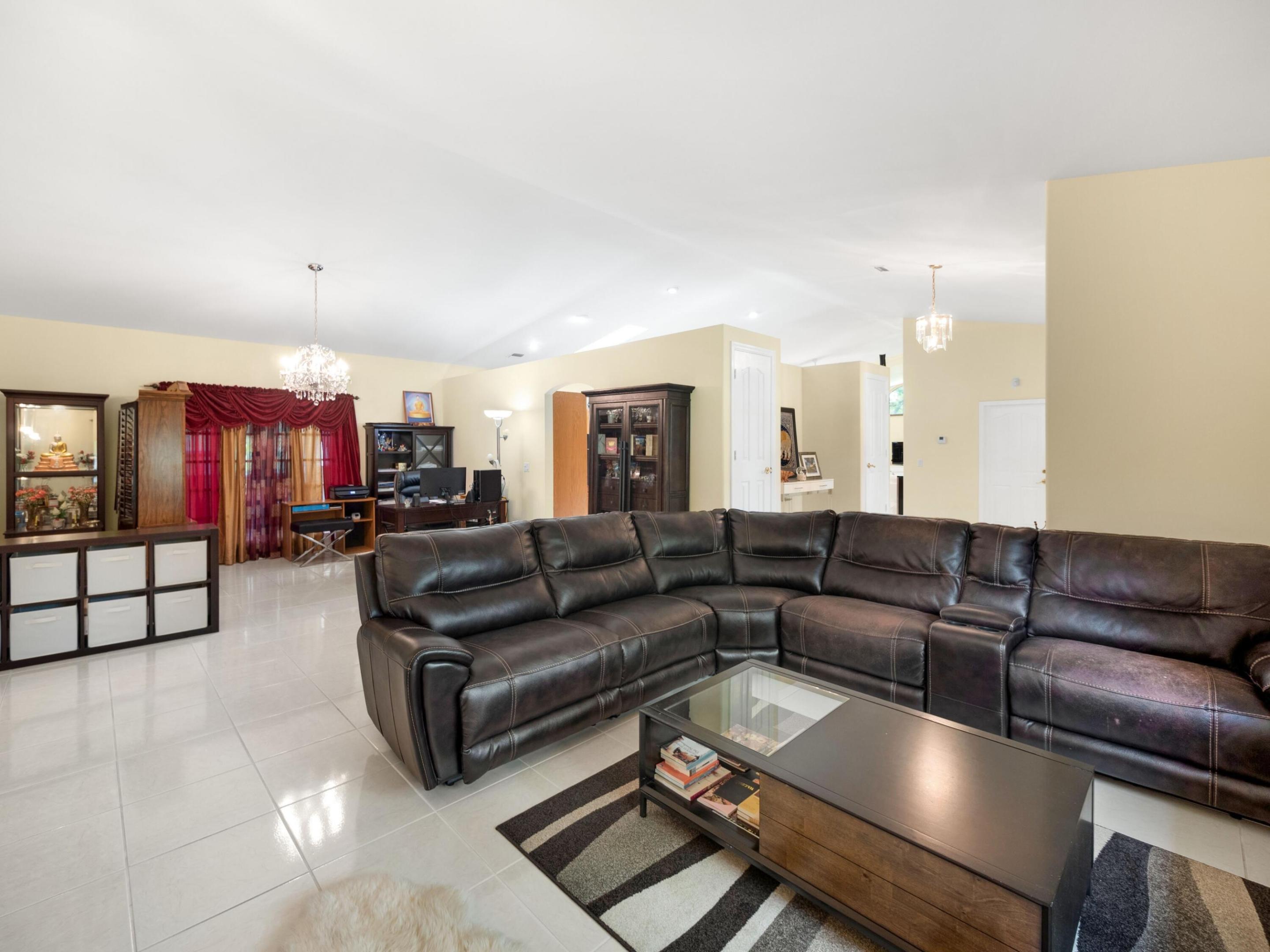 16121 Mellen Lane