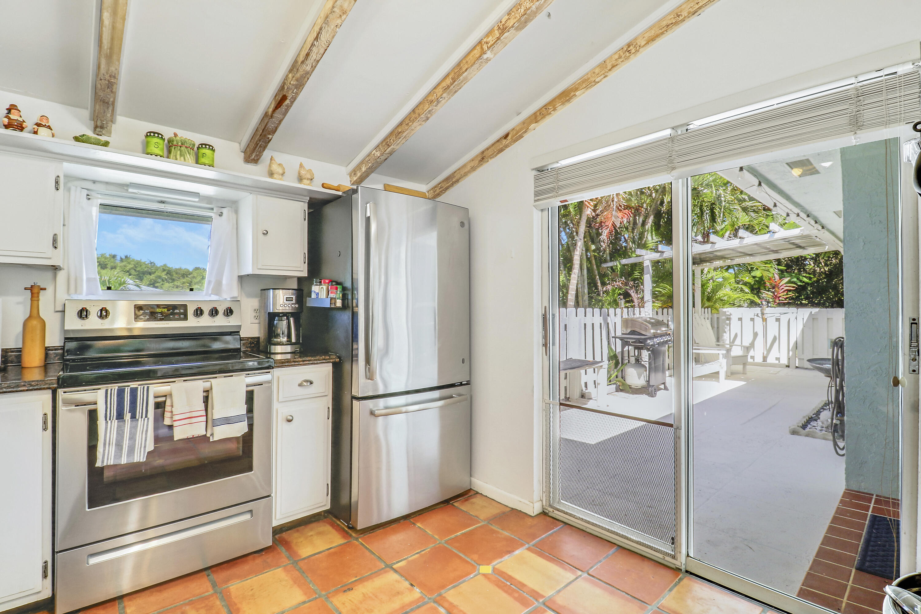 1329 Chippewa Street