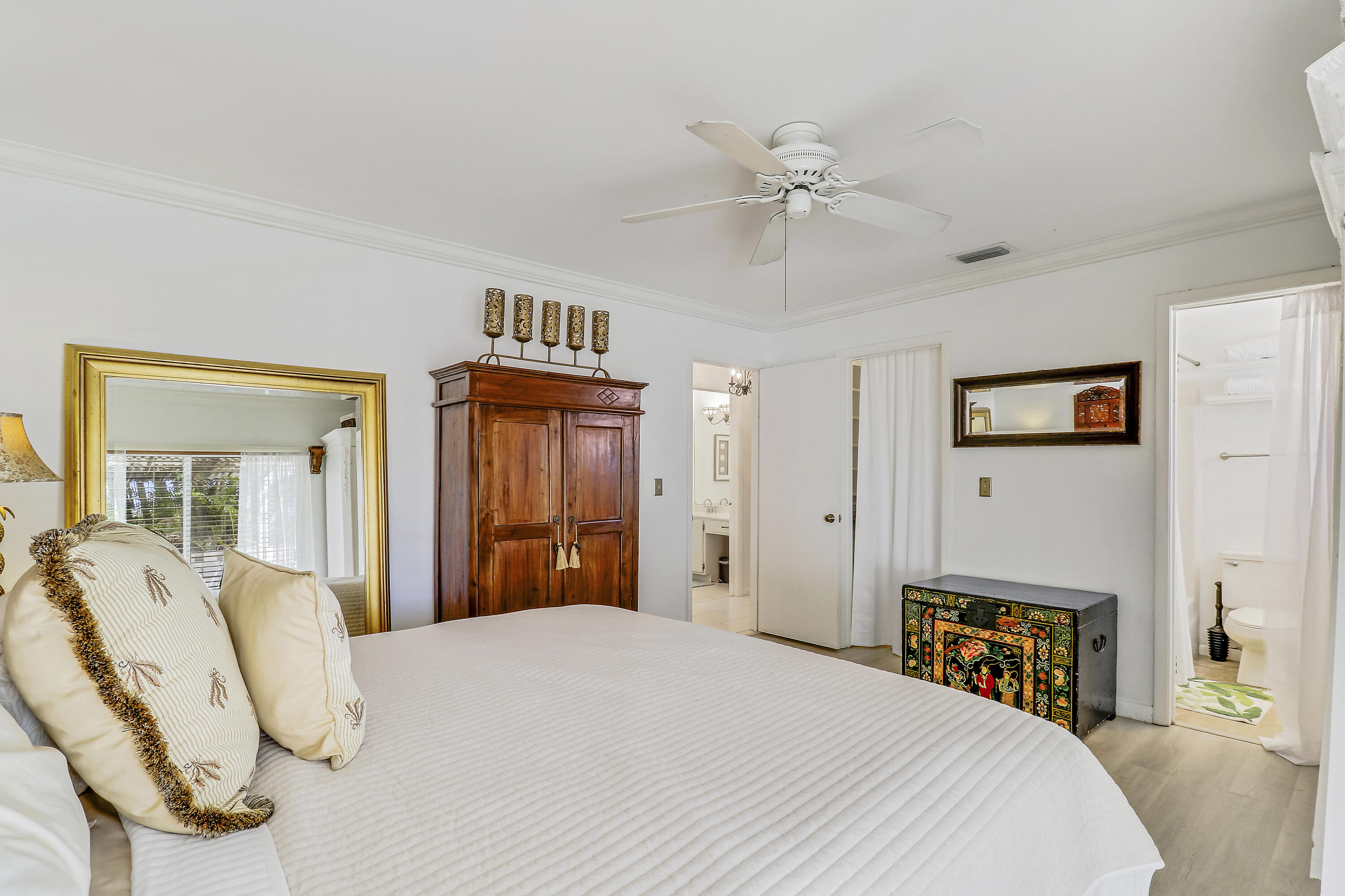 1329 Chippewa Street