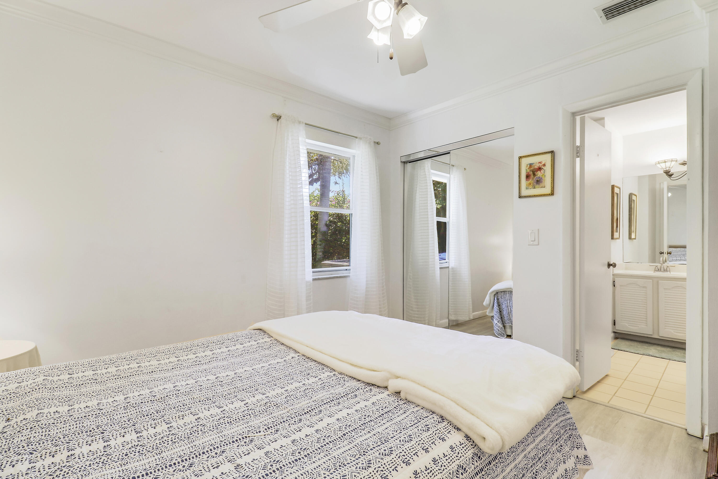 1329 Chippewa Street