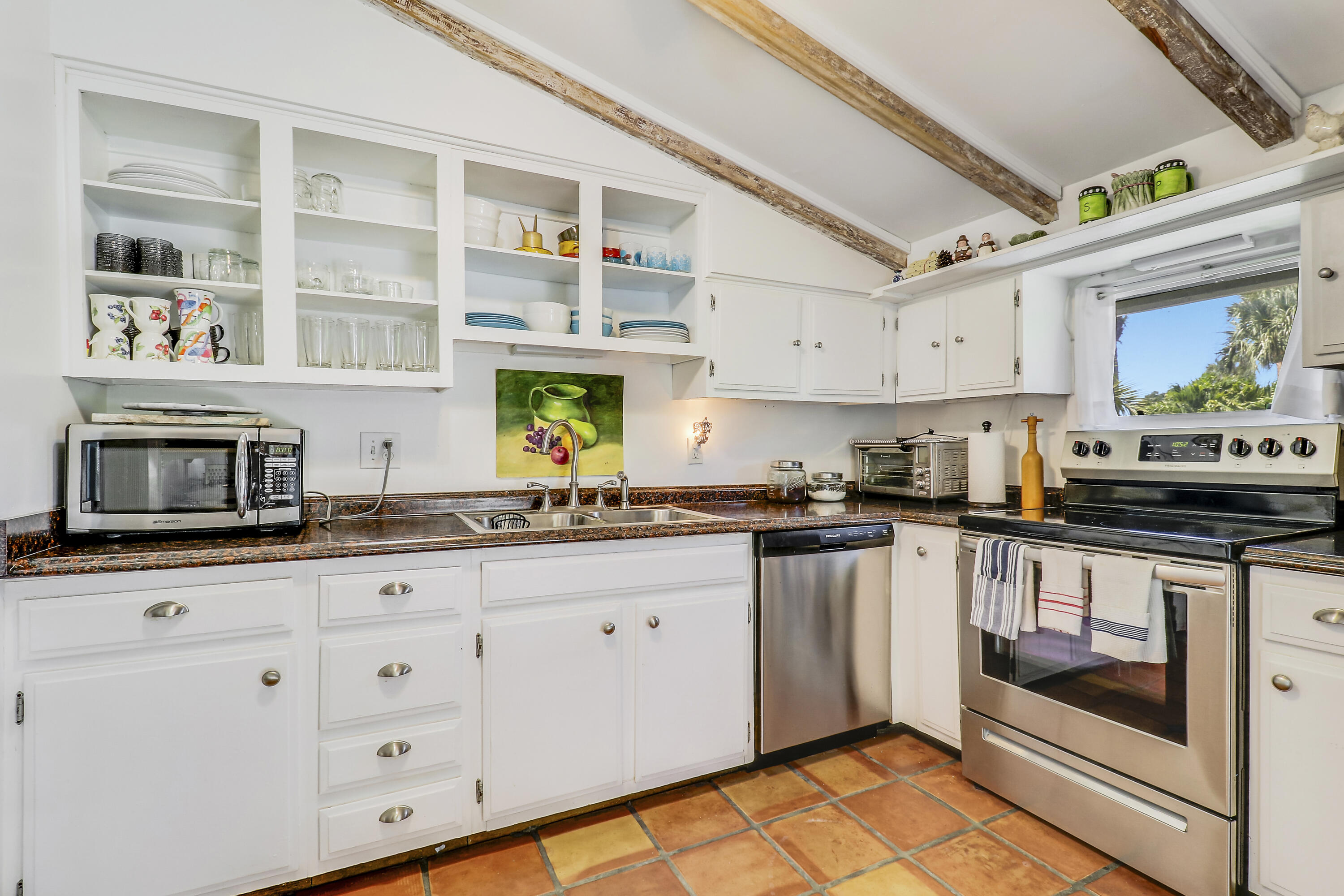 1329 Chippewa Street