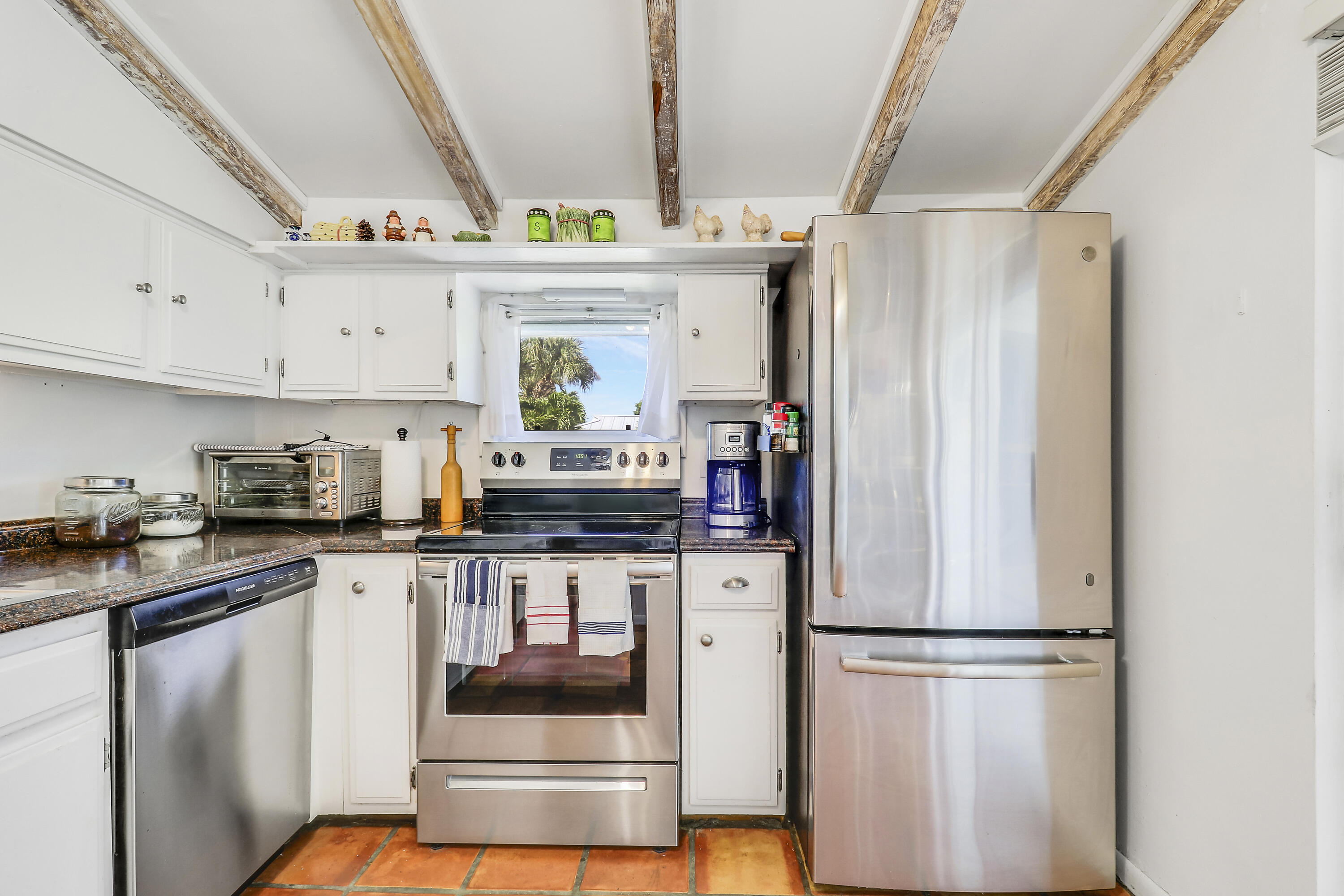 1329 Chippewa Street