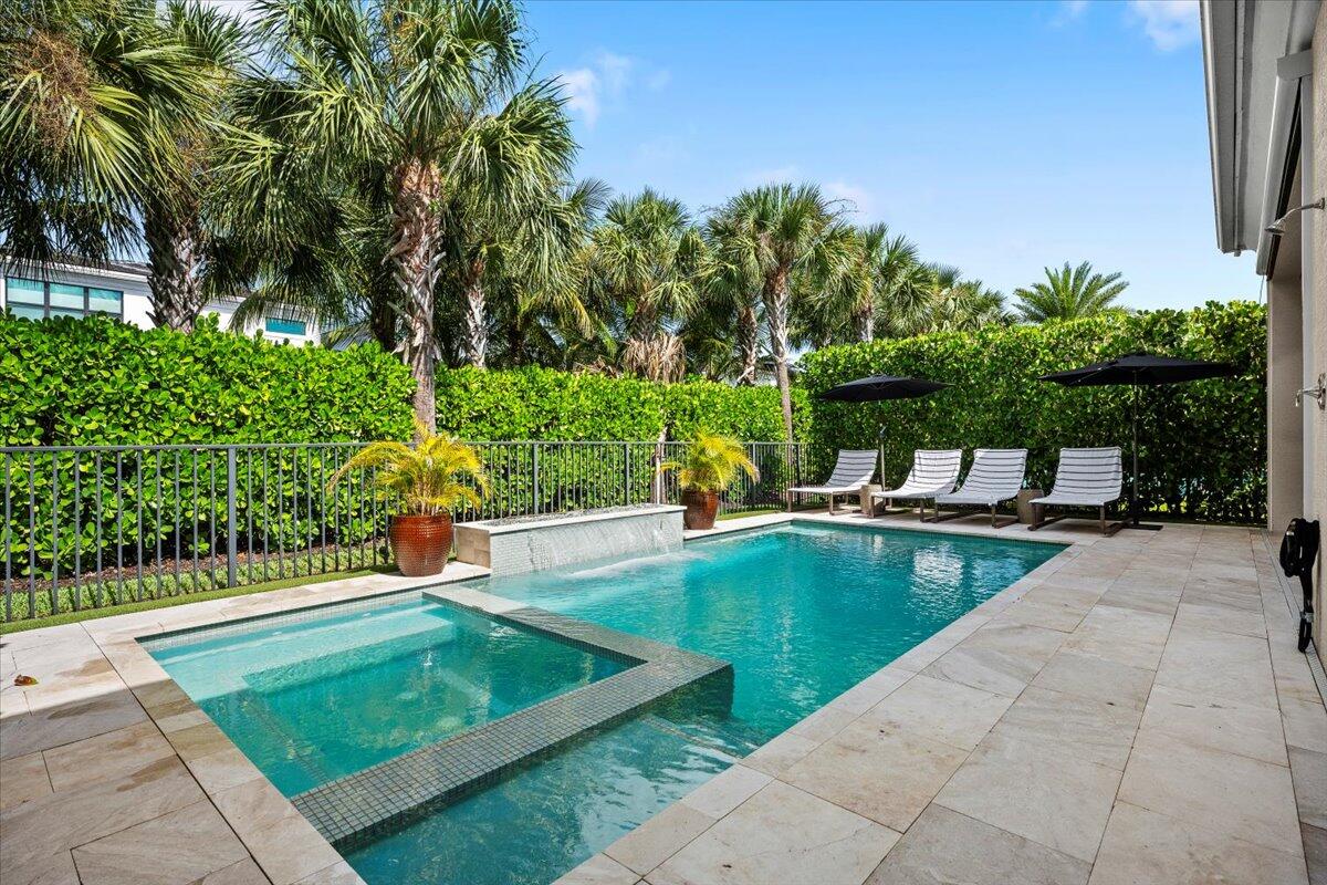 13113 Faberge Place