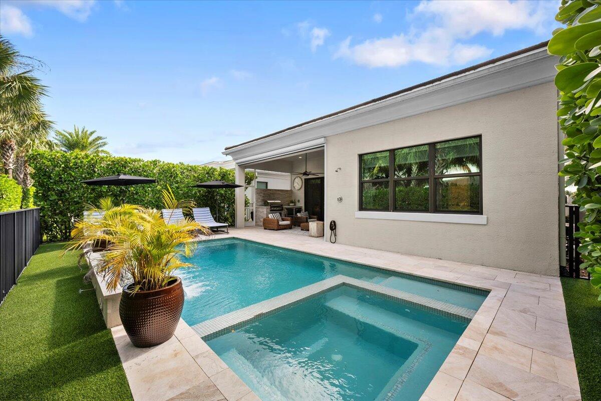 13113 Faberge Place