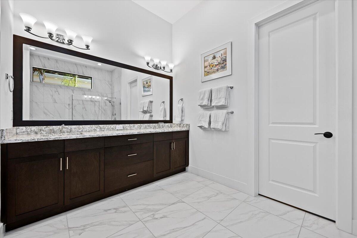 13113 Faberge Place