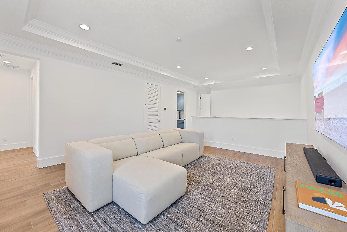 13498 Artisan Circle