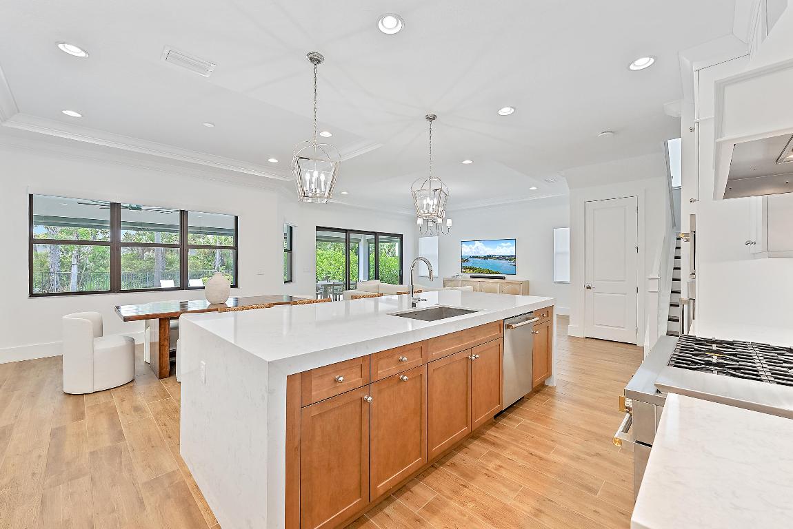 13498 Artisan Circle