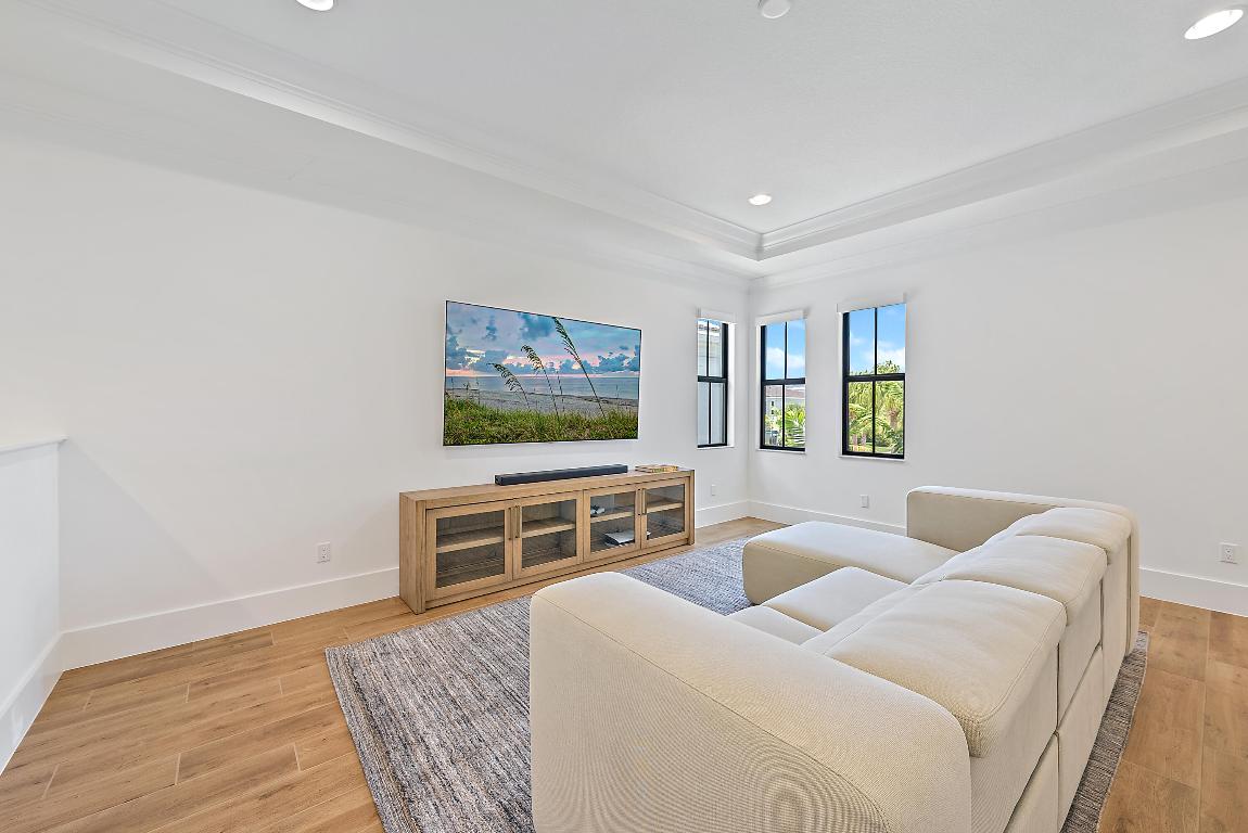 13498 Artisan Circle