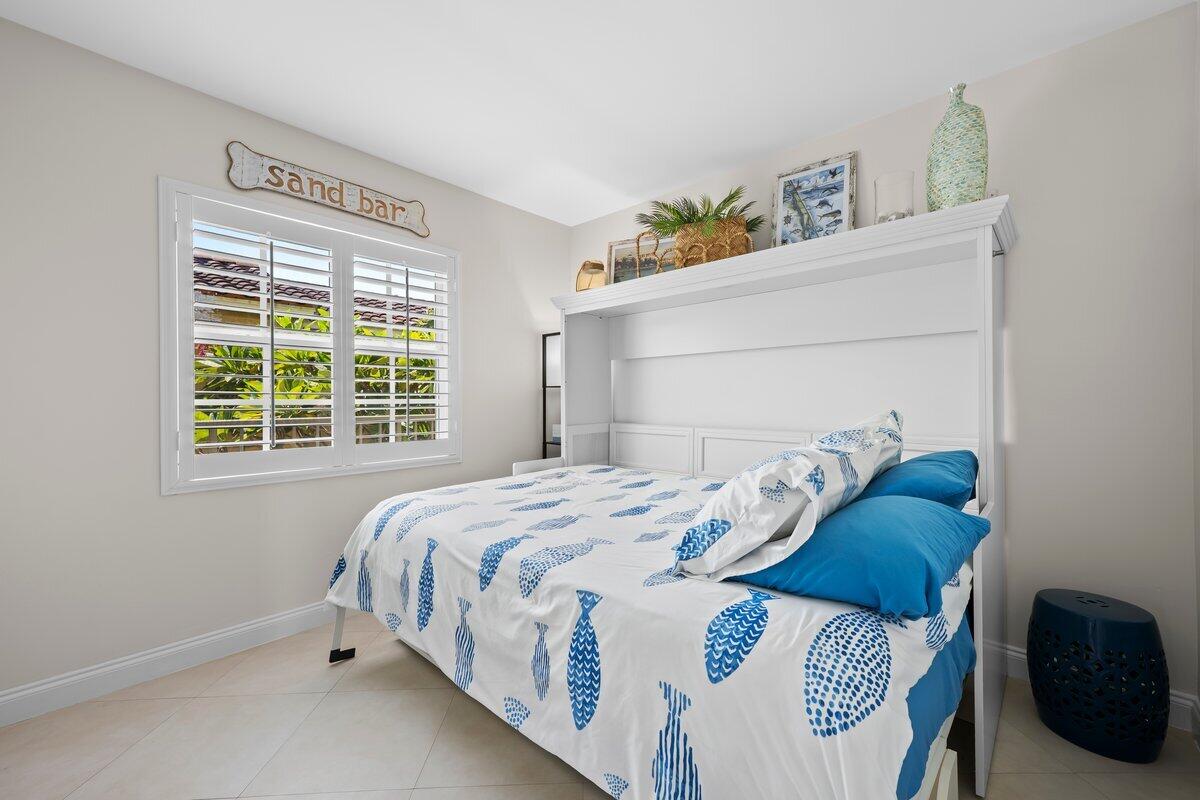 1145 Lakeshore Drive 201