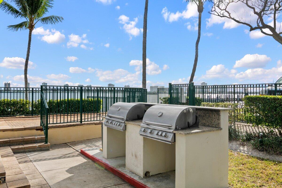 1145 Lakeshore Drive 201