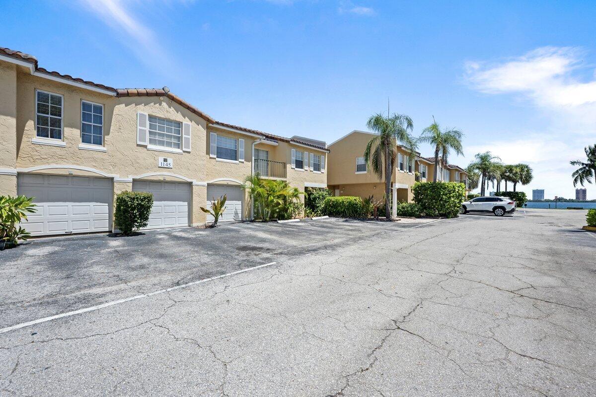 1145 Lakeshore Drive 201