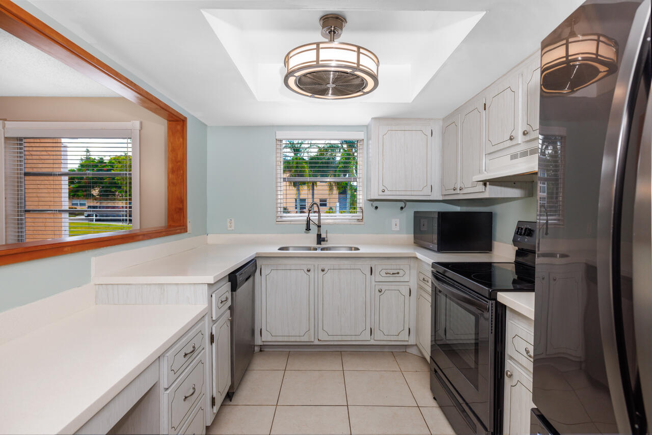 2950 SE Ocean Boulevard 53-3