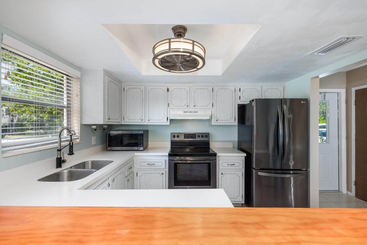 2950 SE Ocean Boulevard 53-3