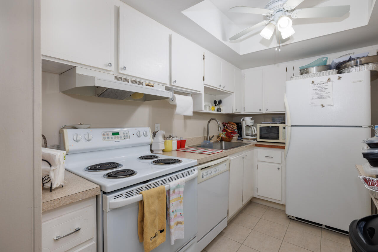 2950 SE Ocean Boulevard 53-3