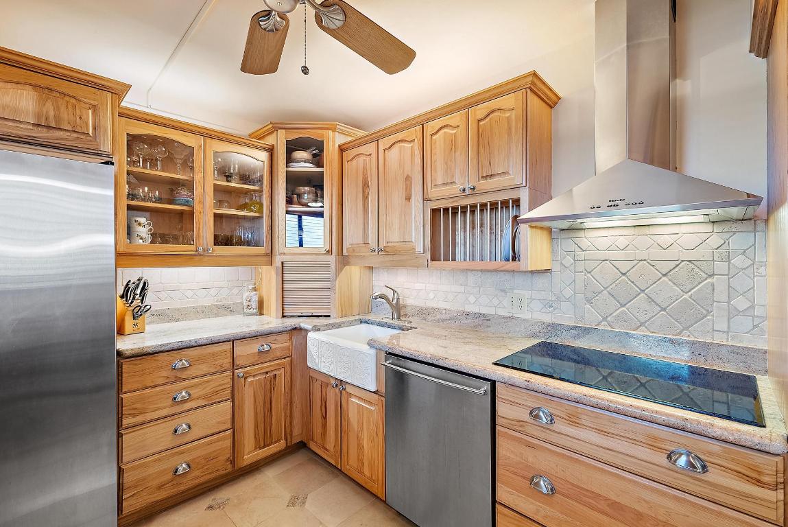 400 Ocean Trail Way 1409