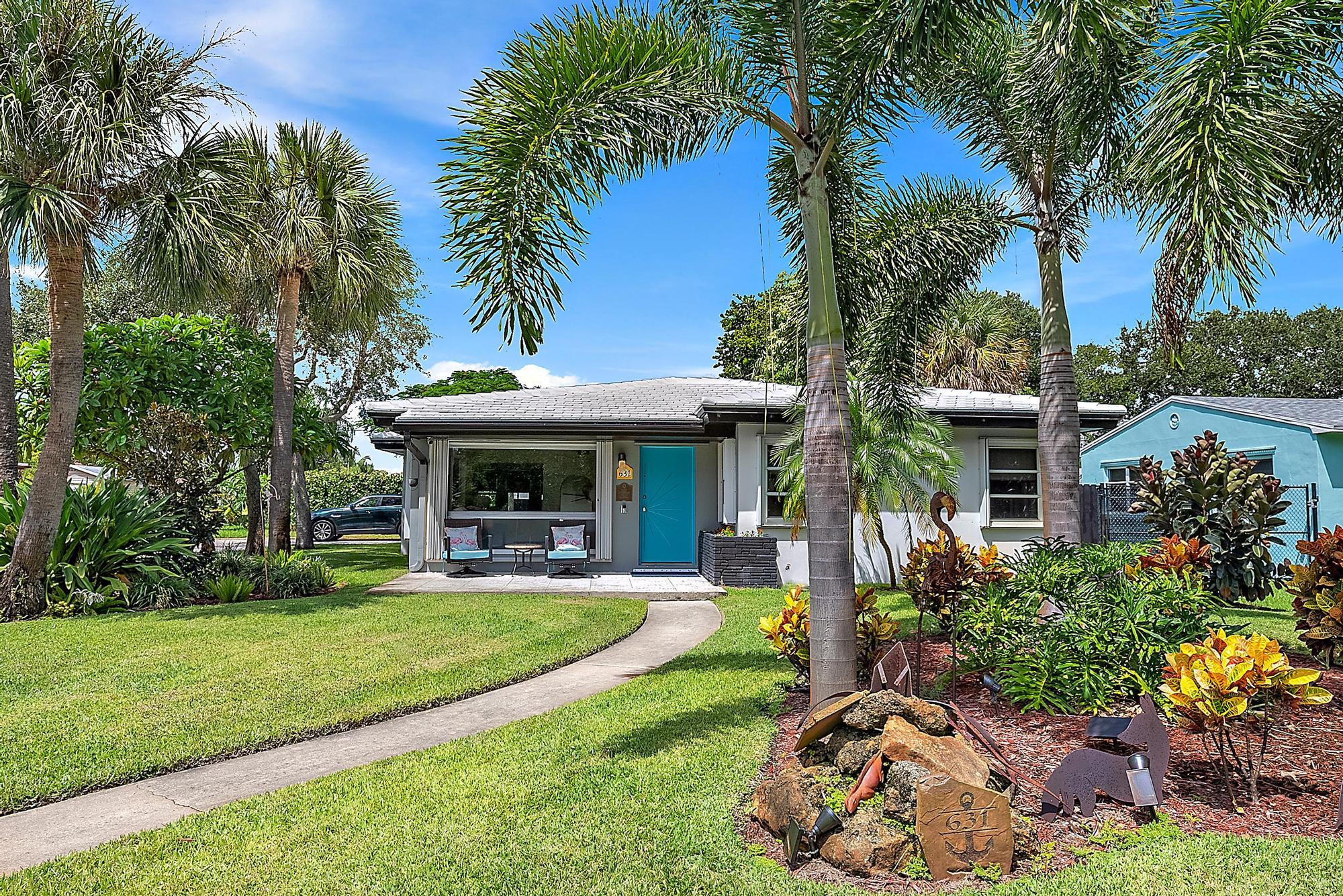 631 S Palmway