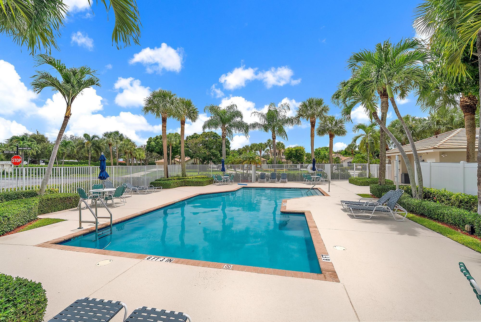 4078 Manor Forest Trail
