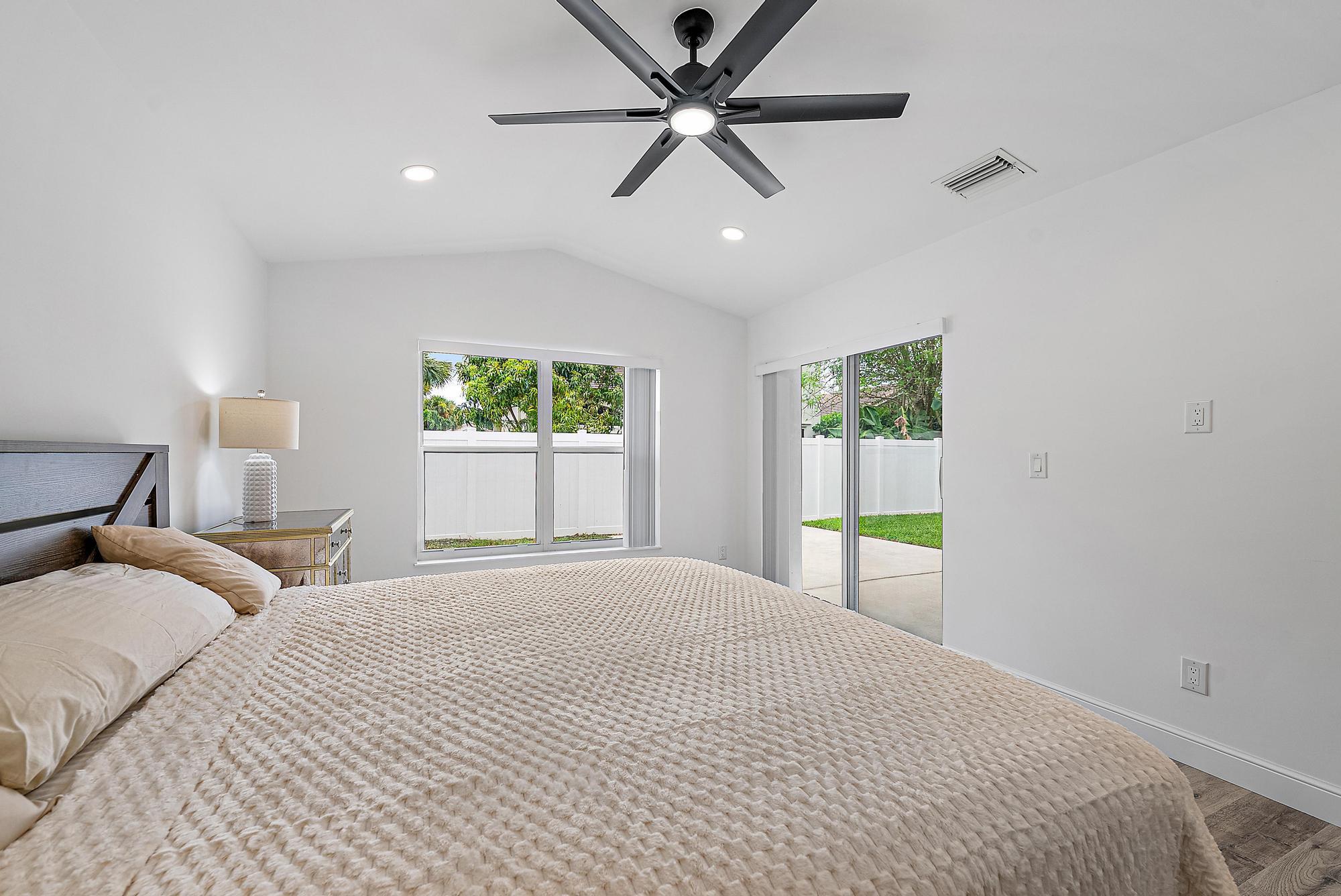 4078 Manor Forest Trail