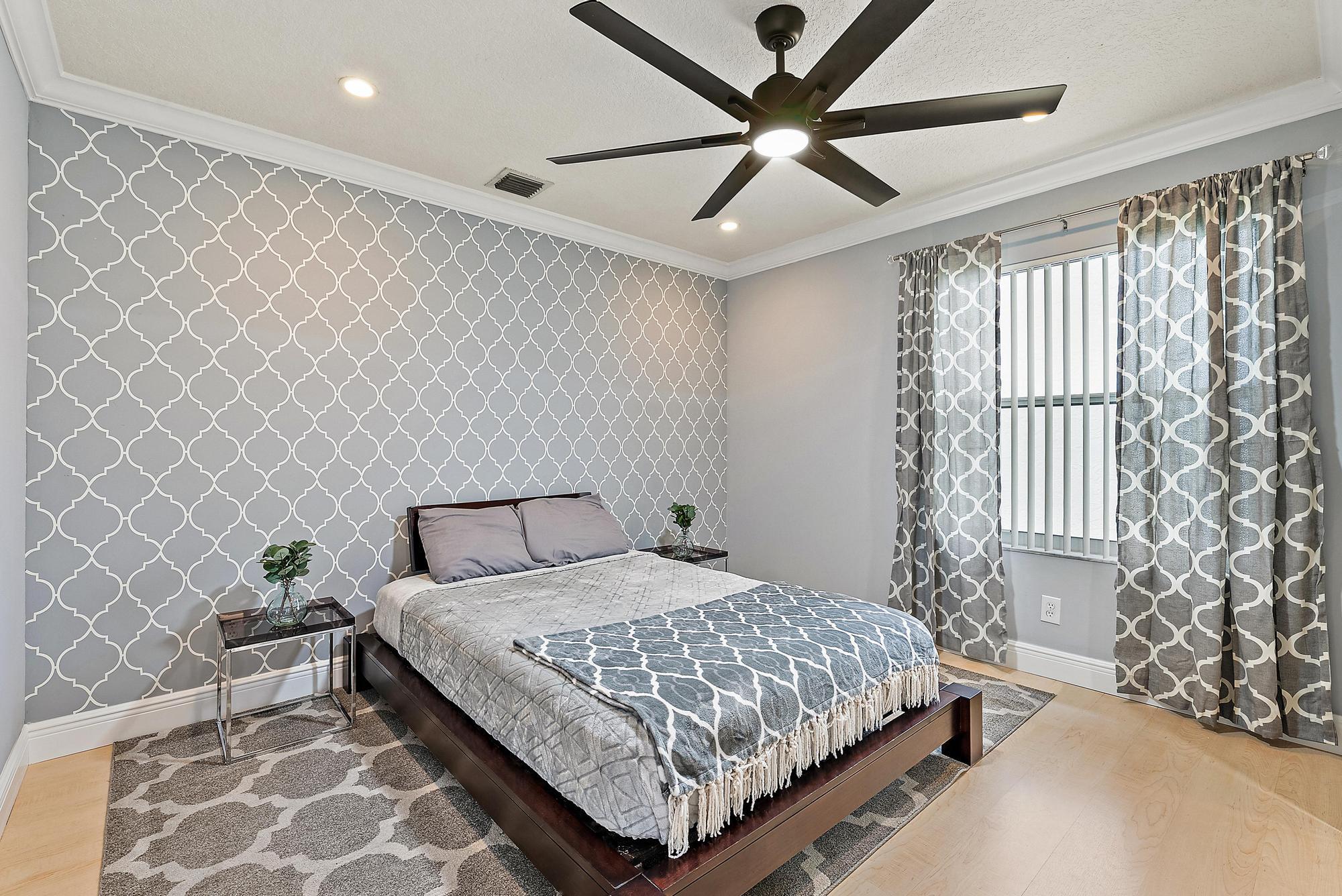 4078 Manor Forest Trail