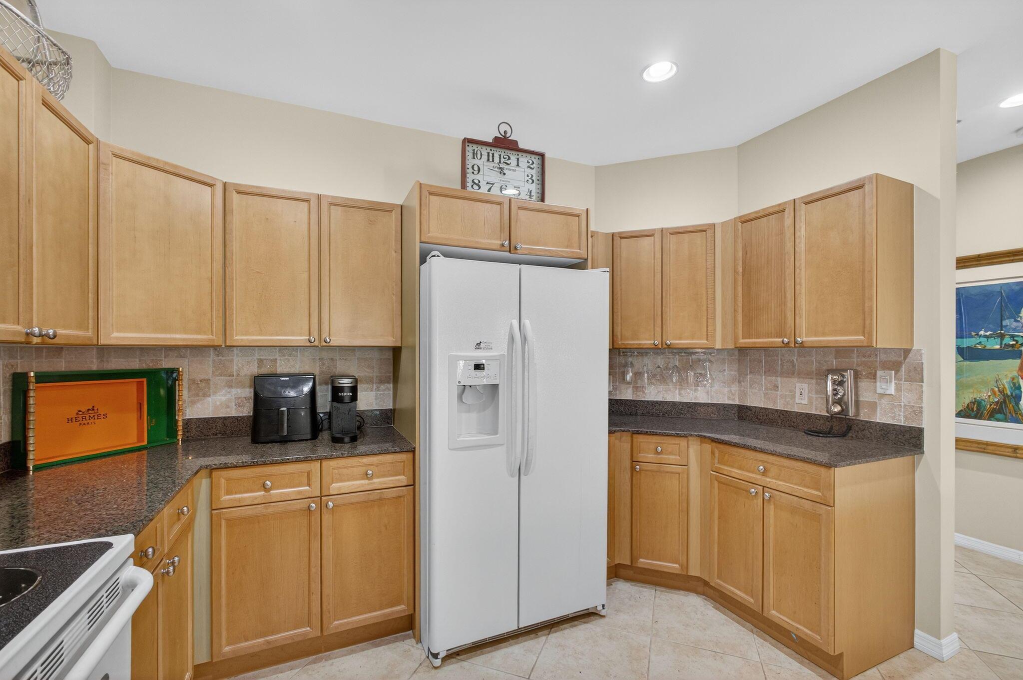 3940 N Flagler Drive 403