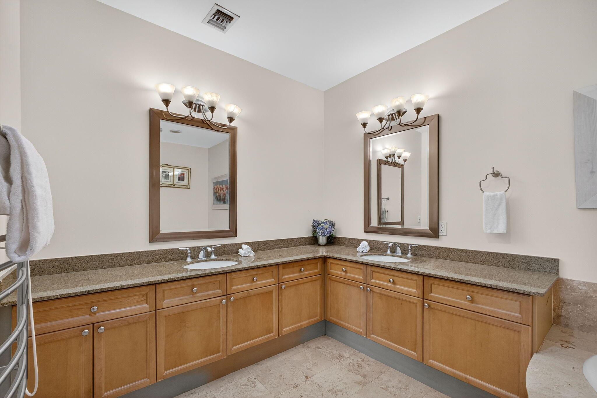 3940 N Flagler Drive 403