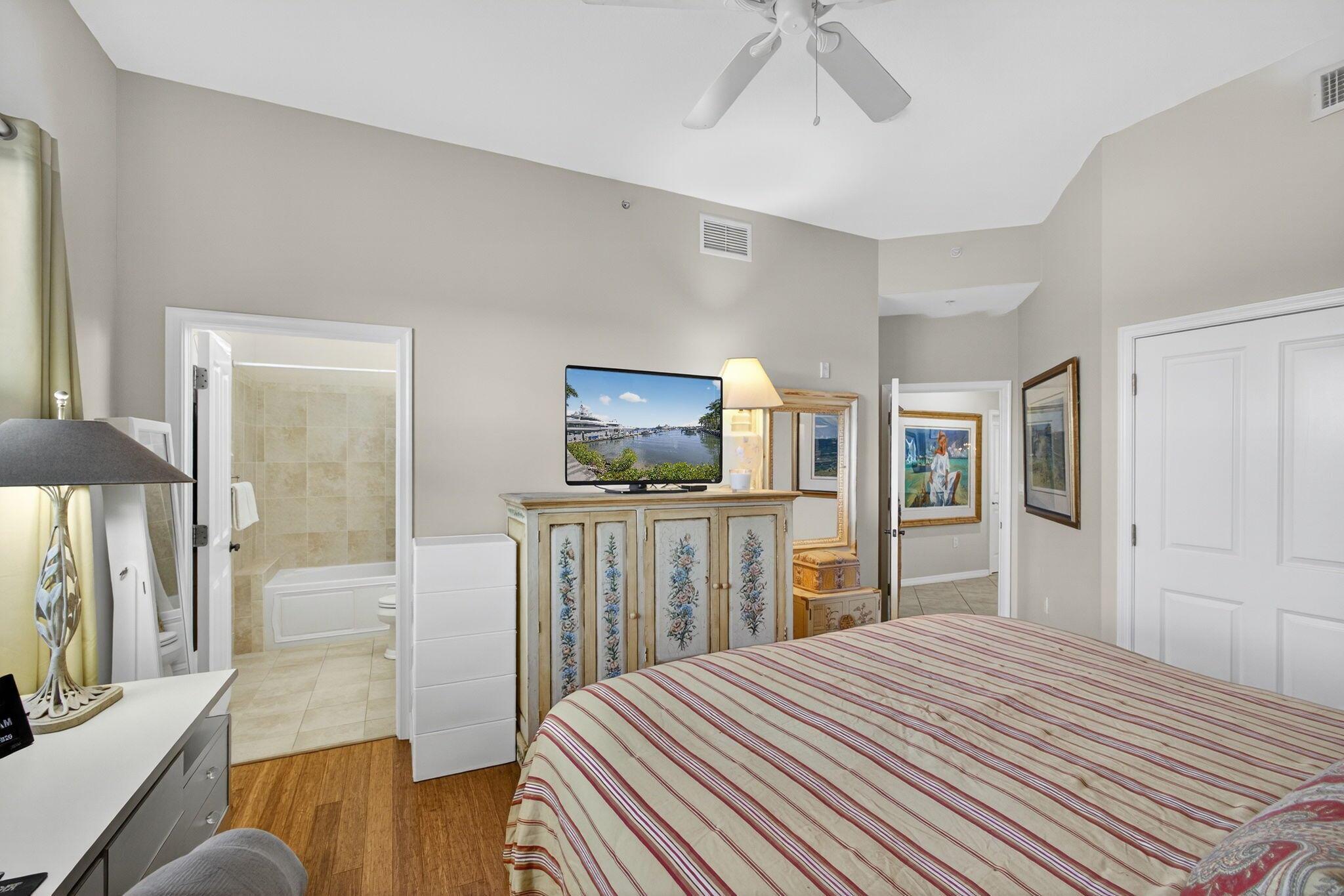 3940 N Flagler Drive 403