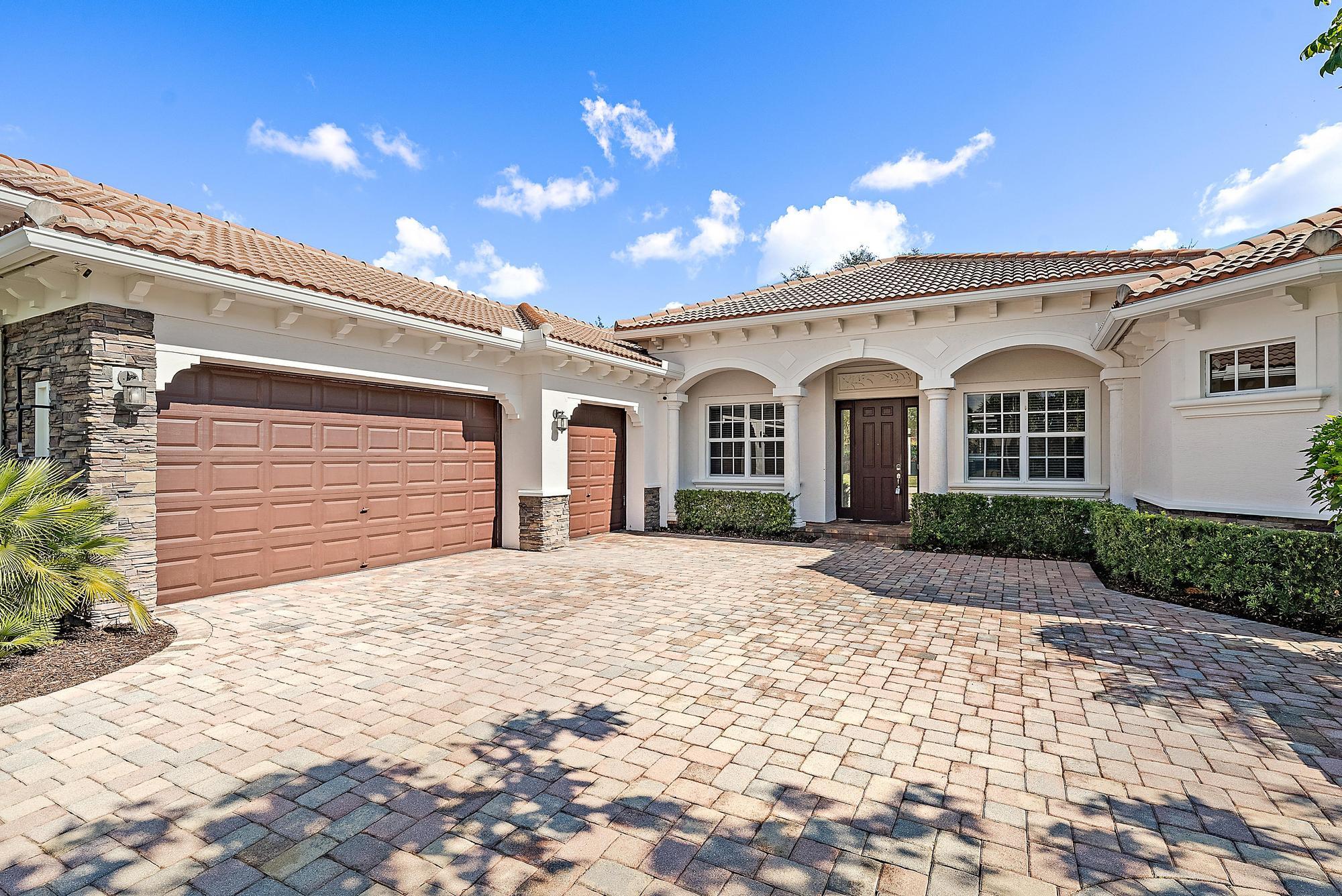 301 Rudder Cay Way