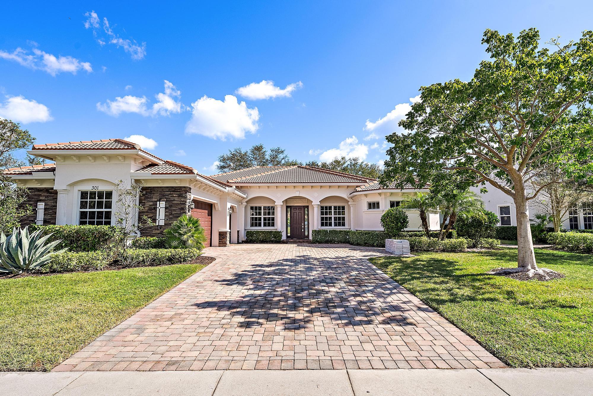 301 Rudder Cay Way