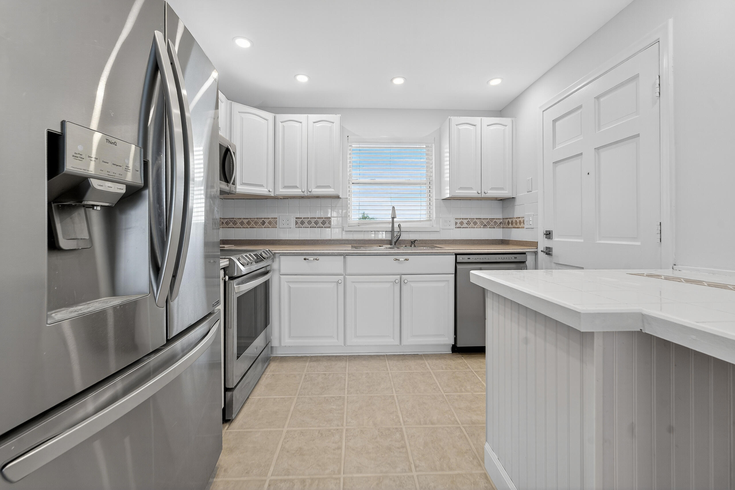 501 Lake Shore 503 Drive 503